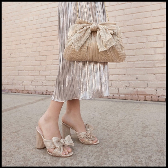 NWT Loeffler Randall Penny Platinum Pleated Bow Heels - Picture 1 of 16
